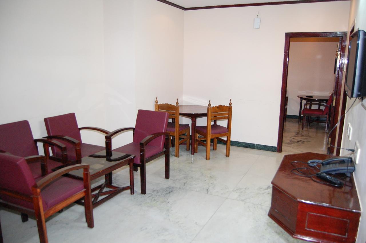 Parvathi Residency Hotel Nagercoil Exterior photo
